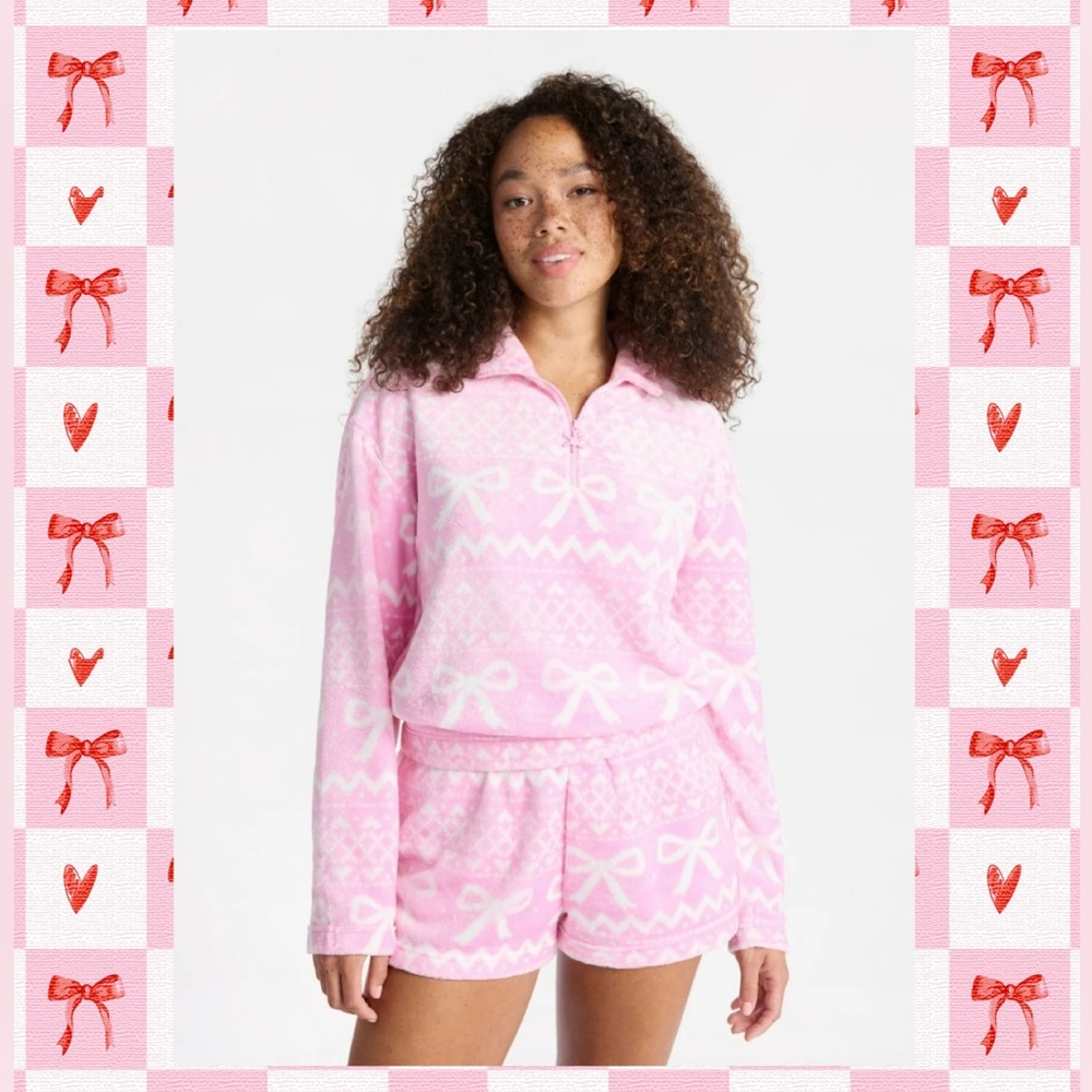Hearts & Bows Pink Printed Plush Long Sleeve Top & Pull-On Shorts Set. NEW!
